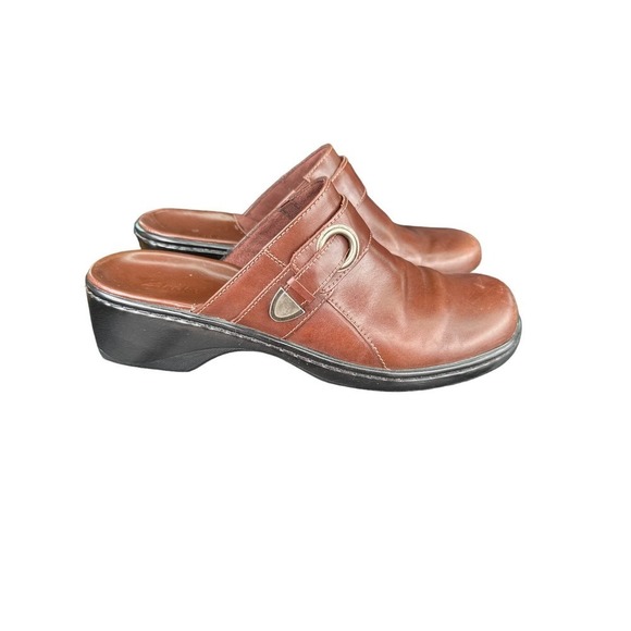 Clarks Shoes - Clark’s Brown Leather Buckle Mules Size 9M